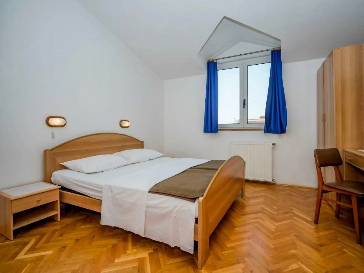 Apartment Hilde Blue-6 By Interhome Medulin